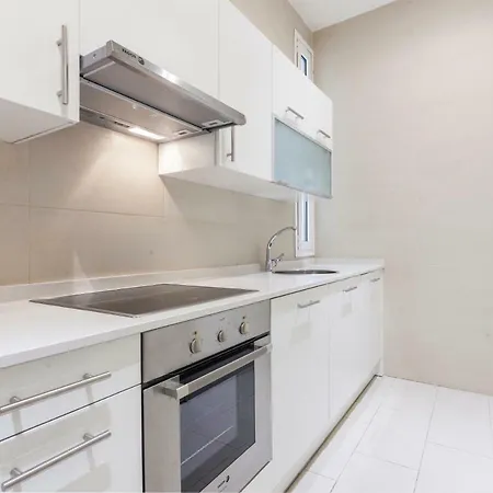 Friendly Echegaray Apartment