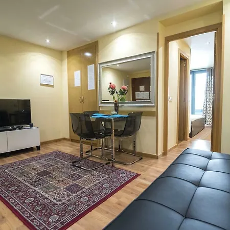 Atocha Apartment