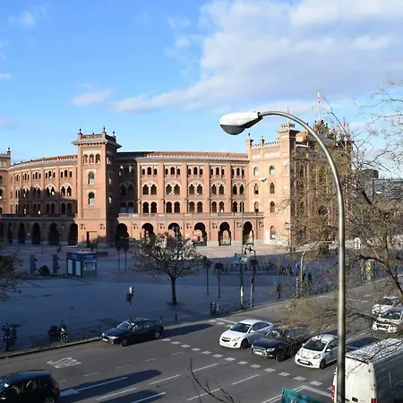 Homestay Alojamiento Silvie La Puce Madrid