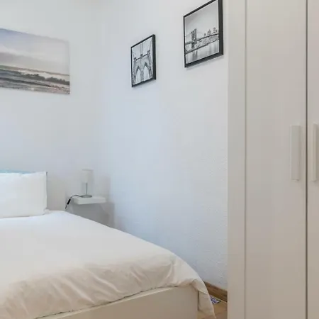 Agradable piso de dos habitaciones en Chamberí Madrid