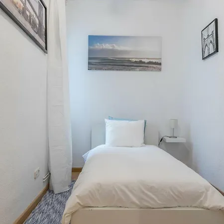 Agradable piso de dos habitaciones en Chamberí *