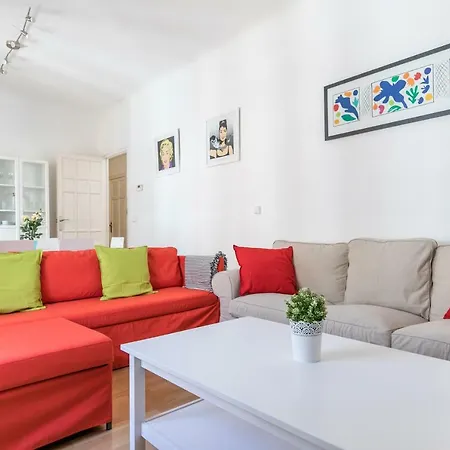 Agradable piso de dos habitaciones en Chamberí Apartamento