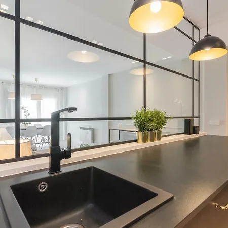 Apartment Comfort & Style In Madrid!!! 3bd 2bth+terrace
