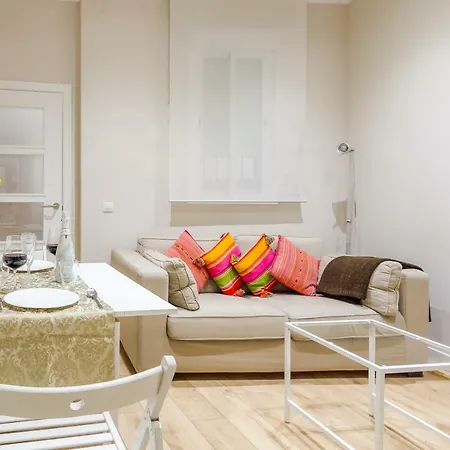 Apartamento Las Letras Gobernador * Madrid