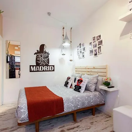 Apartamento Estudio En Malasaña - Calle Tesoro *
