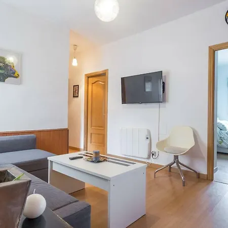 Urgel Apartment