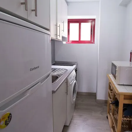 Apartment For Rastro - La Latina