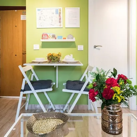 Apartamento ático En Calle Cabestreros - Lavapies/la Latina *