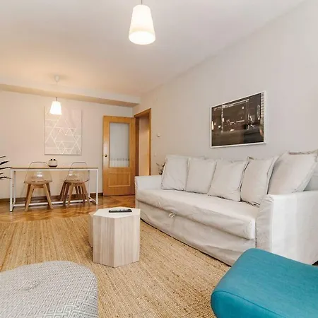 Bright Flat Parking/wanda Metropolitano/ Airport * Madrid