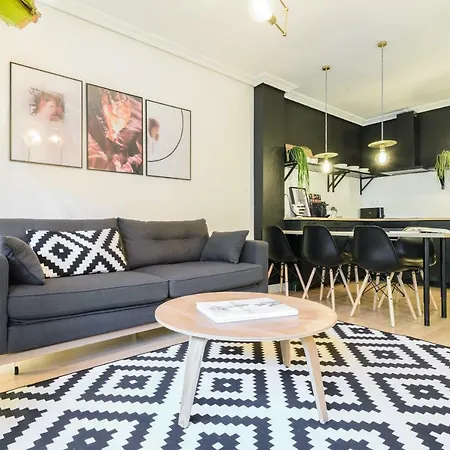 Apartment Charming Puerta De Toledo Iv Madrid