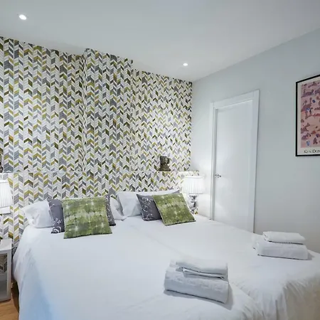 Apartment Leeways Iii In Alcala 99 *