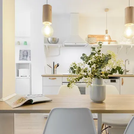 Charming Puerta De Toledo Iv Apartment