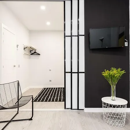Bnbholder Black & Yellow Design Sol Apartment *