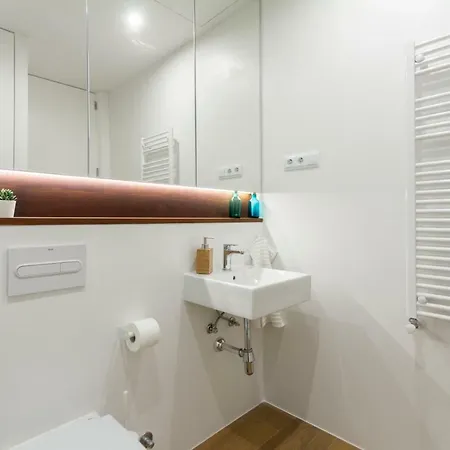 Urbantec Realty - Atocha Y Museos Apartment *