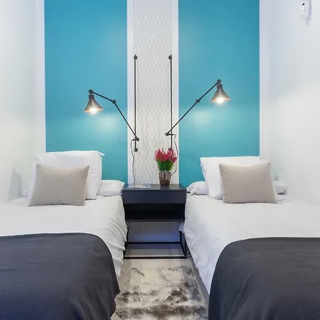 Friendly Patio Apartment Madrid