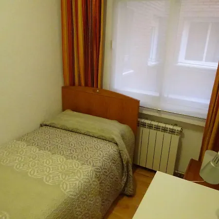 Apart Emperatriz Isabel Apartment *