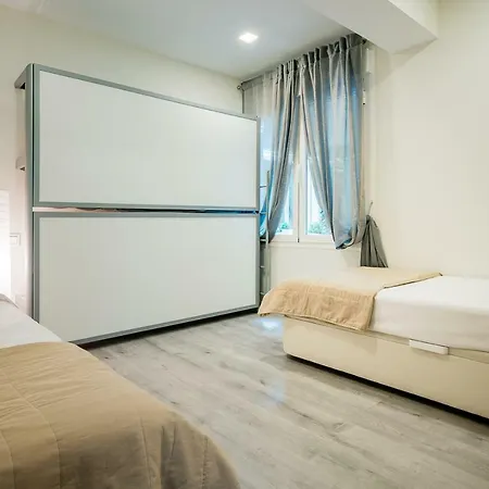 Exclusive Quietness In The Heart Of With Public Parking, Breakfast, 2 Bathrooms Apartment Madrid