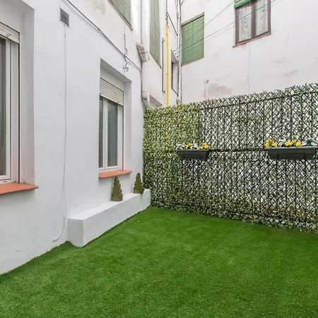 Plaza Callao, House