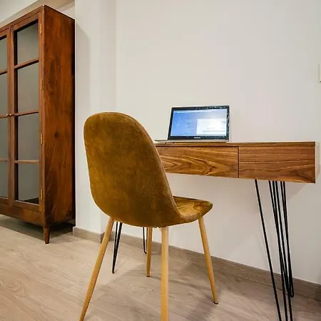 Apartment Exclusive Quietness In The Heart Of With Public Parking, Breakfast, 2 Bathrooms