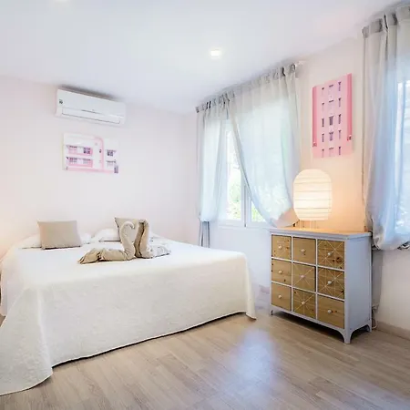 Exclusive Quietness In The Heart Of With Public Parking, Breakfast, 2 Bathrooms *