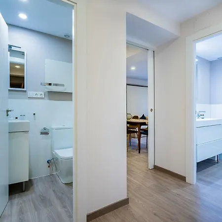 Exclusive Quietness In The Heart Of With Public Parking, Breakfast, 2 Bathrooms Апартаменты Мадрид