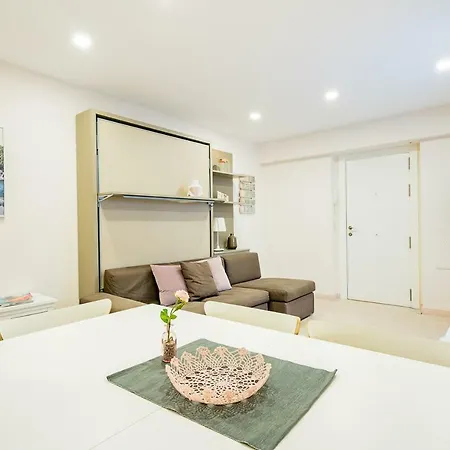 Exclusive Quietness In The Heart Of With Public Parking, Breakfast, 2 Bathrooms *