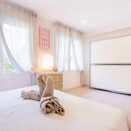 Exclusive Quietness In The Heart Of With Public Parking, Breakfast, 2 Bathrooms * Madrid