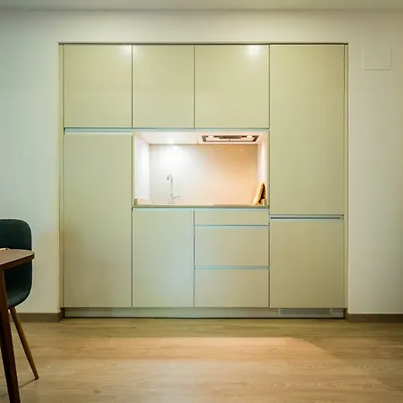Exclusive Quietness In The Heart Of With Public Parking, Breakfast, 2 Bathrooms Apartment Madrid