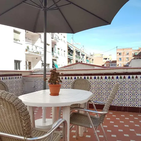 Homestay Perales Habitación en casa particular Madrid