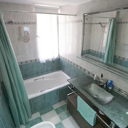 Luxury For Business & Family Trips Apartment *