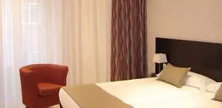 إيكس سويتس 33 مدريد