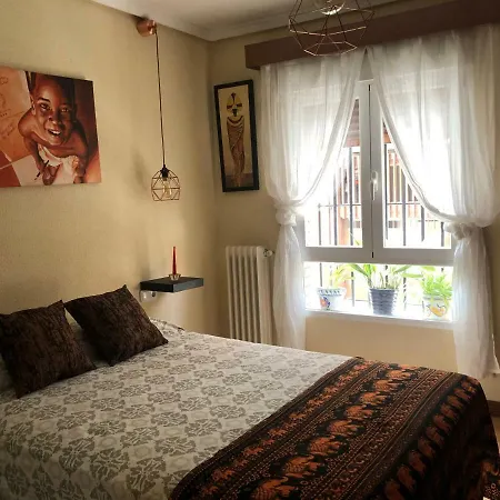 Al Lado Calle Alcala Apartment *