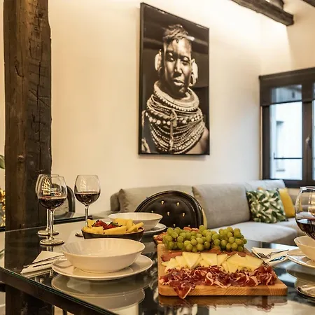 Waou Palace Es Mia - Corta Duracion Madrid