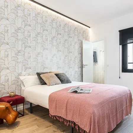 Waou Palace Es Mia - Corta Duracion Madrid