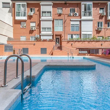 Super Duplex Ifema - Aeropuerto Apartment Madrid