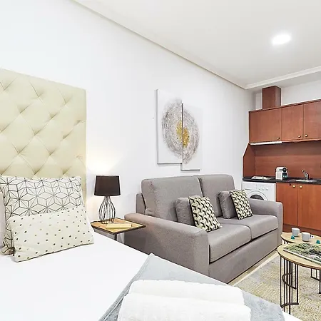 Leeways Loft Xxxi In Gran Via Madrid