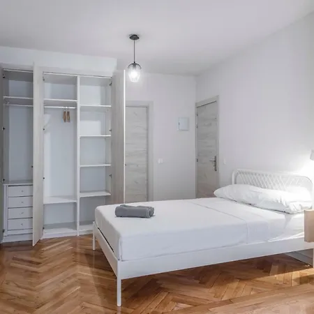 Maison d'hôtes Chalet Alameda De Osuna Madrid