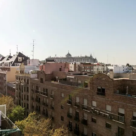Plaza De Espana Skyline * 마드리드