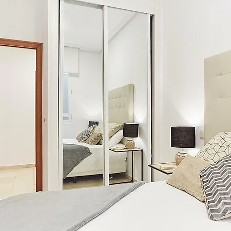 Leeways Xxx In Gran Vía Apartamento Madrid