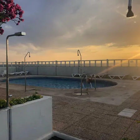 Pisos Con Piscina De Temporada Corta *