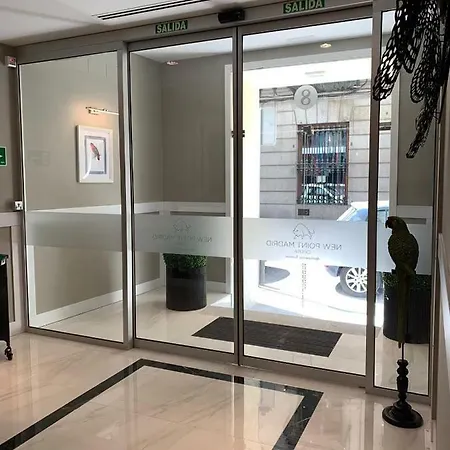 Aparthotel New Point Opera