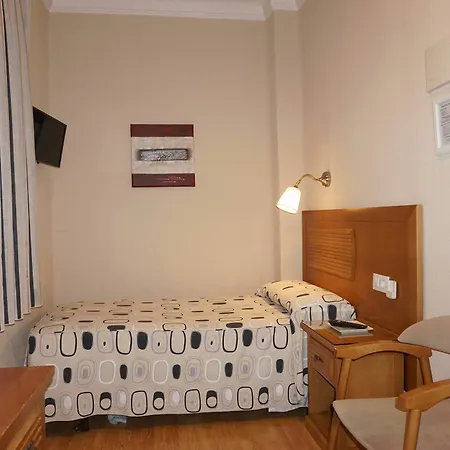 Santillan Pensjonat 2*