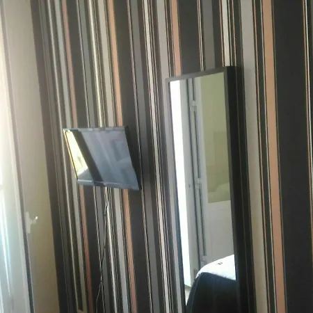 Alaska Guest house Madrid