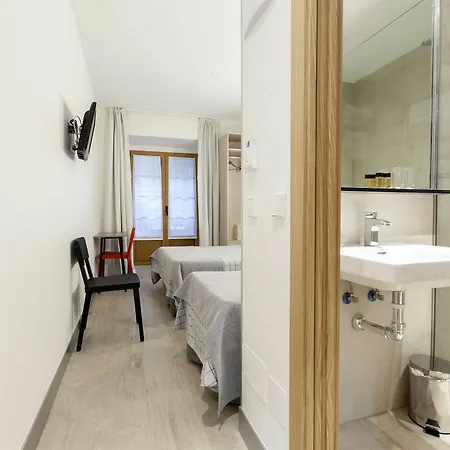 Hotel Castilla Ii Puerta Del Sol Madrid