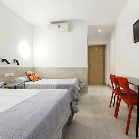 Castilla Ii Puerta Del Sol Hotel 2*