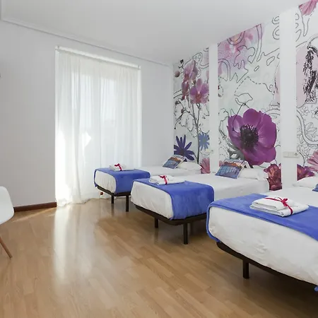 Vazquez De Mella Gran Via Guest house 2*