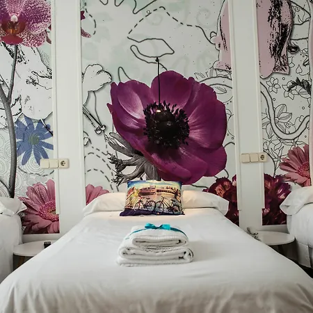 Vazquez De Mella Gran Via Guest house