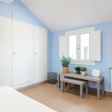 Charming Puerta Del Sol Terrace *