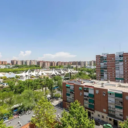 La Vaguada Apartment *