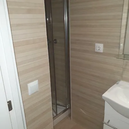 Precioso Piso En El Barrio De Embajadores Apartamento